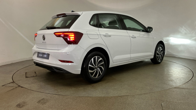 Volkswagen Polo 1.0 TSI Life 5dr Petrol Hatchback - Image 37